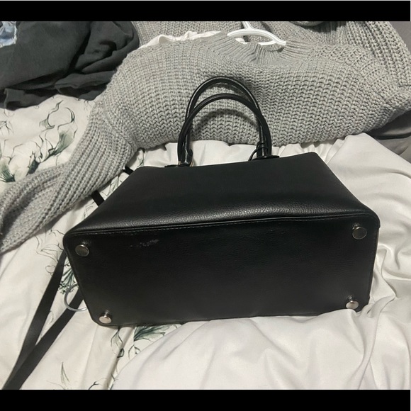AUTHENTIC Michael Kors Black Bag - Picture 3 of 6